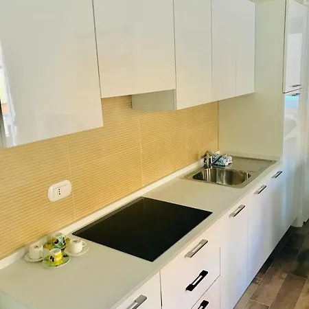 Station Style Apartment Milan