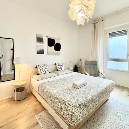Fiera San Siro Free Parking Apartman Milánó