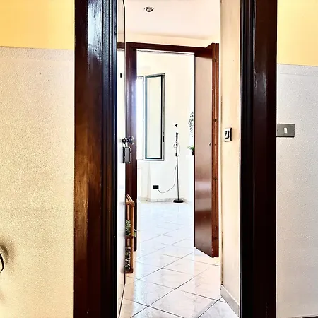 U66-porta Vittoria & Romana,duomo,centrale Milán
