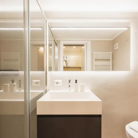 The Boutique - View On Paolo Sarpi Chinatown Design - Brera Area - Center