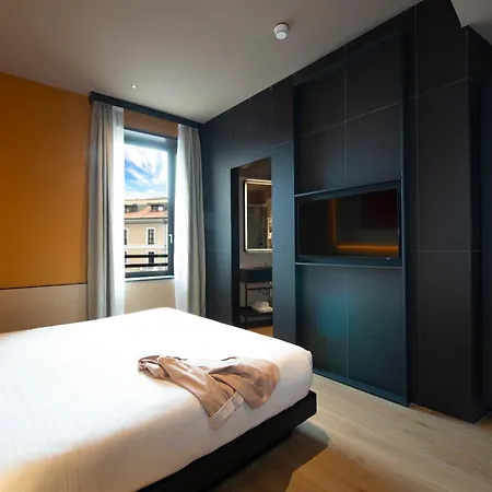 מלון Palazzo Loreto 4*