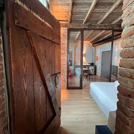 Dom wakacyjny Emme Loft I Orange Moon - Vibrant Modern Luxury Loft Mediolan