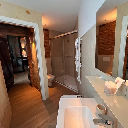 Emmeloft I Orange Moon - Vibrant Modern Luxury Loft Hébergement de vacances Milan