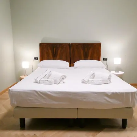 Lisi - Porta Romana Guestroom 아파트호텔 밀라노