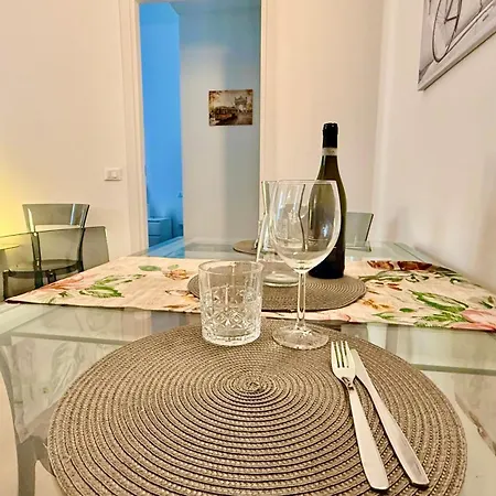 M10 The Milanese Experience Mono&bilo Milaan