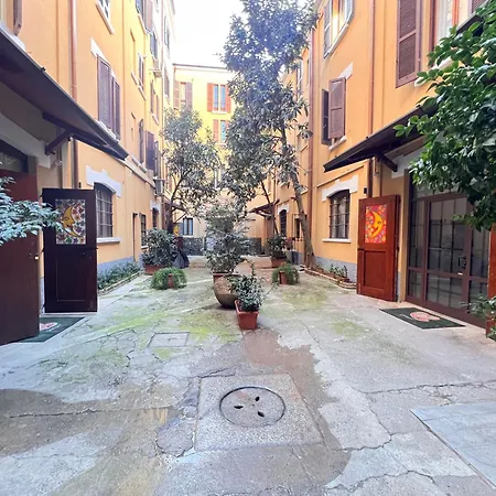Emmeloft I Orange Moon - Vibrant Modern Luxury Loft Hébergement de vacances Milan