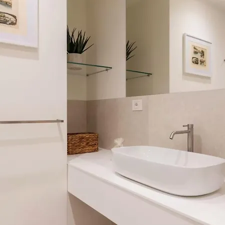 Bed & Breakfast Giuliani - Via Giovanni Prati Milan