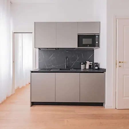 Hotel apartamentowy Sempione11suites 4*