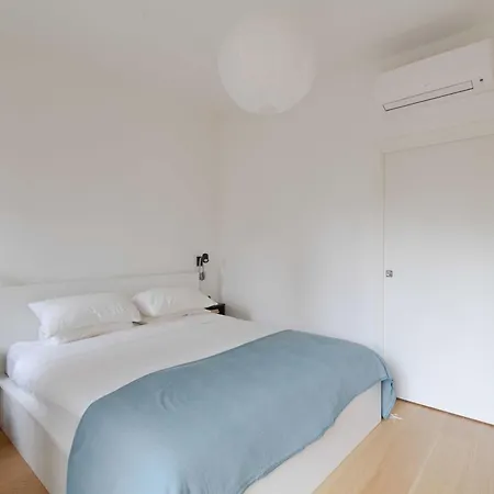 1bdr-4p Near The Station