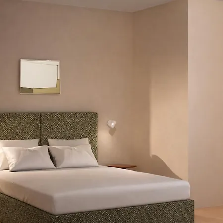 Aparthotel Relstay - Vercelli 3*