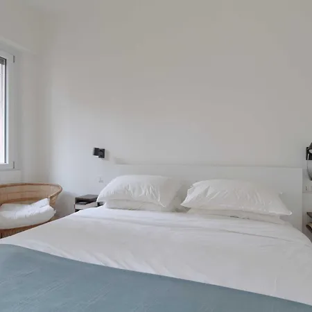 1bdr-4p Near The Station