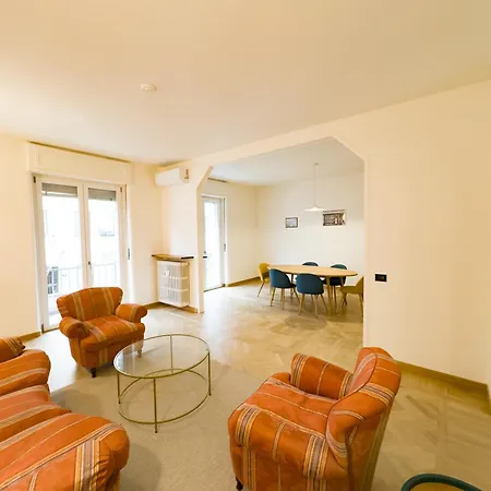 Lisi - Porta Romana Guestroom Apartmanhotel