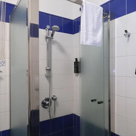 Aparthotel Lisi - Porta Romana Guestroom