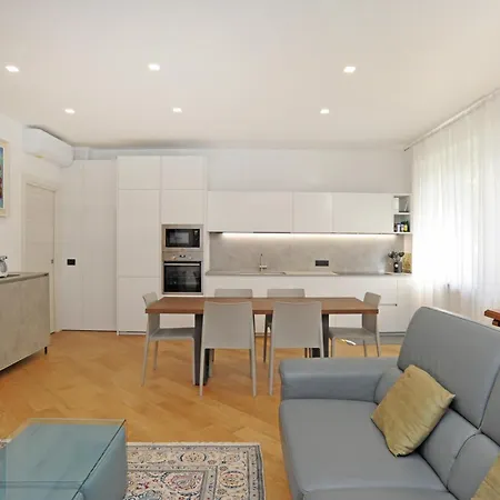 Apartment Spacious And Cozy Flat With Two Bathroom Milan