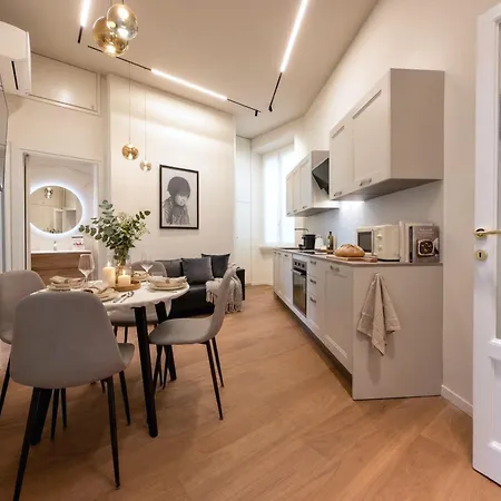 Homeby - Achille's * Milánó