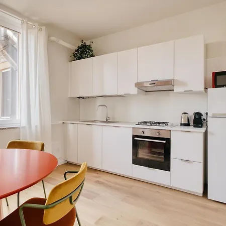 Modern And Strategic 1-br Flat D - Station Apartament Mediolan