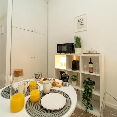 Comfortable And Bright In Marghera Милан