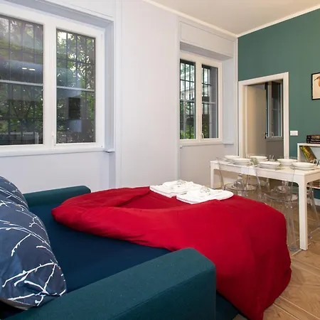 Moscova Living Experience - 2 Bedroom Mediolan