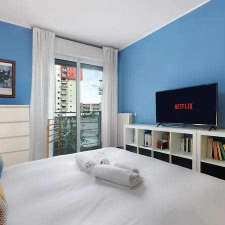 Relaxing Light Space I Santa Giulia I Metro M3 Апартаменты