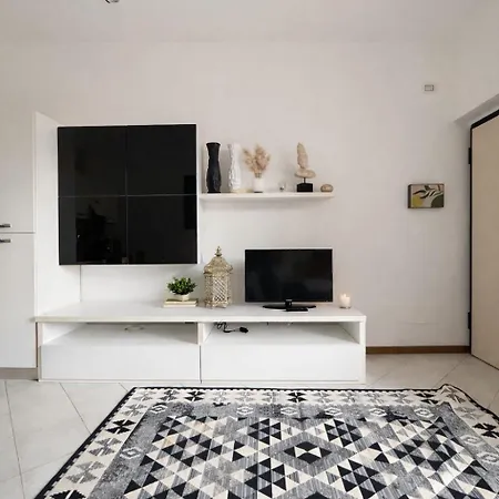 Navigli Apartment Milan