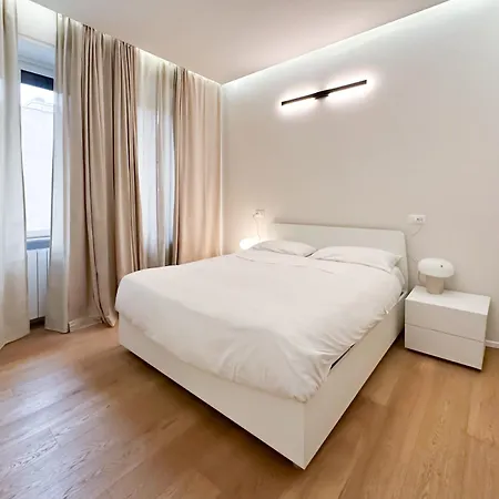 Boutique 60mq Tra Sempione & Citylife With Space Milánó