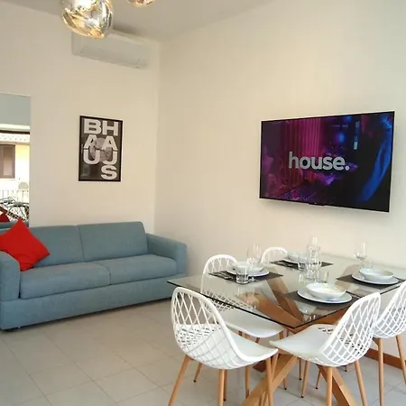 Jasmine House - Martini's Home, Апартаменты Милан