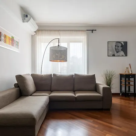 Bilocale Accogliente E Completo In Via Stilicone Appartement Milaan