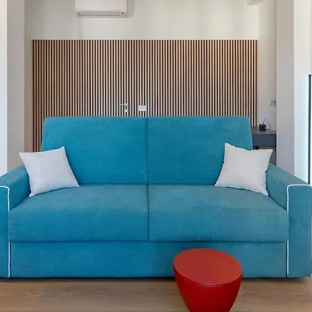 New Modern In * Milán