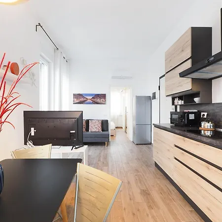 Primopiano - Pordoi Apartman Milánó
