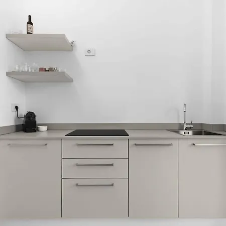 דירה Premium With Balcony - Hospital Besta