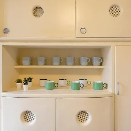 Vintage Chic Flat Steps From Fiera & Wi-fi Milan