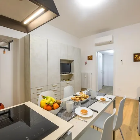 Sabotino, 16 - Vibes * 米兰