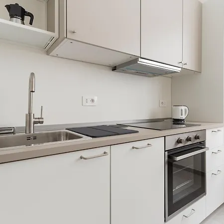 Guesthost - Comfy Near Gambara Mm1 Milano