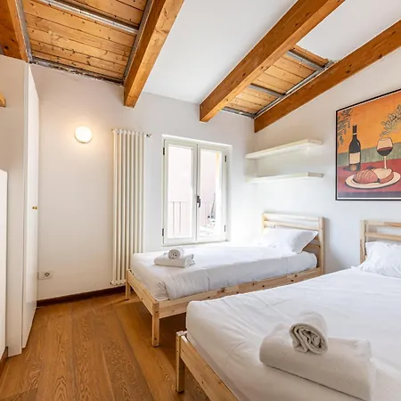 아파트 Molino Delle Armi Near Metro Blue *