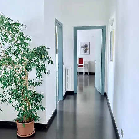 Апартаменты Curius, 15 Min From The Duomo, Navigli Милан