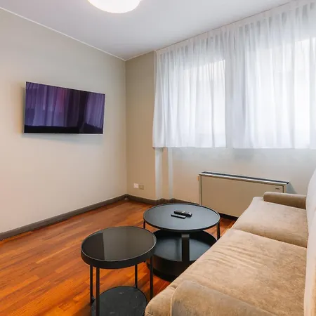 Apartment R Quercia House Milan