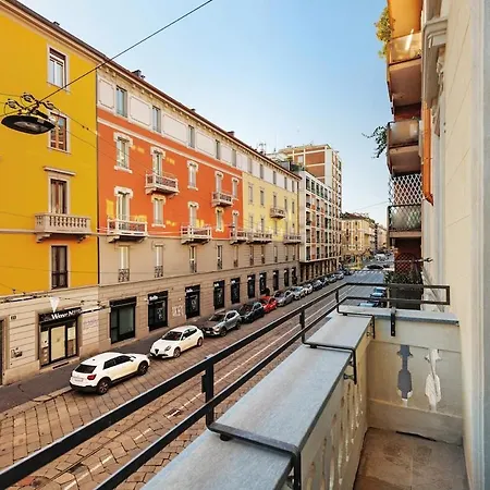 Elegance & Comfort I Balcony I Metro 200m * Mailand