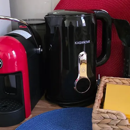 Apartament Mondrian's Flat In - Cadore V Giornate - Metro M4 Dateo *