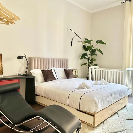 דירה Designer Apartment, Entire Home, 2 Bathrooms, For Families, Groups