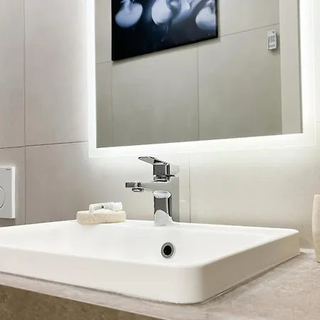 Splendido Monolocale Moderno - Wifi E Ac - Cortina Apartamento *