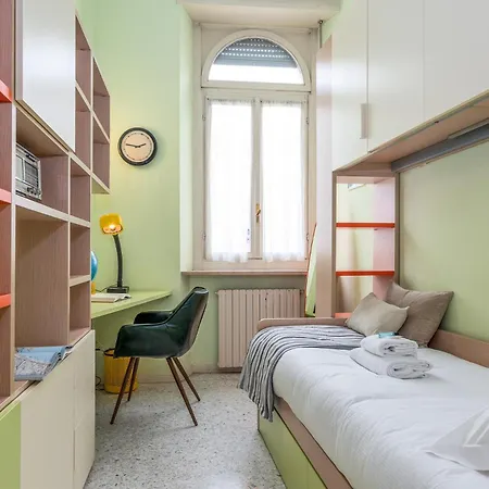 Three-room Flat With Balcony In Porta Romana