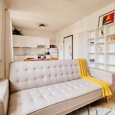 Modern And Strategic 1-br Flat D - Station