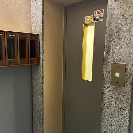 דירה Duplex Tra Duomo E Brera מילאנו