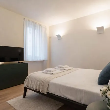 Nerogiardini - Lusso E Design A San Babila *