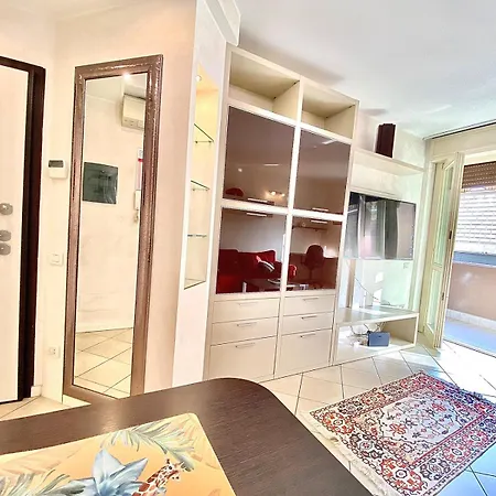 Nel Cuore Di Viale Certosa, Tra Centro Citta E Rho Fiera Milano, Con Parcheggio Interno Privato * ミラノ