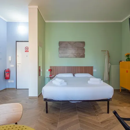 Xenia - At Via Boncompagni 7