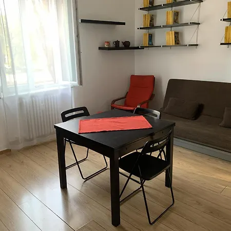 Mecenate 7, Ampio Bilocale A 15 Min Dal Centro *