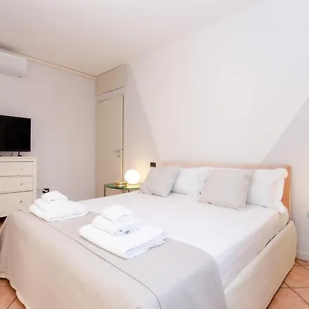 Vivimihome-norico 2 Bedrooms 1 Bathroom With Balcony *