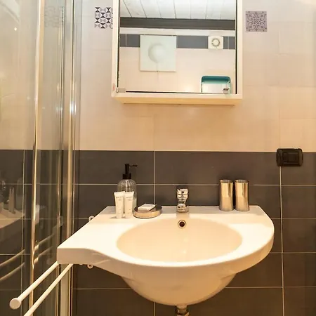 Country And Elegant Loft With Wifi And Ac * 밀라노