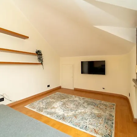 Cozy Attic With Terrace And Ac And Wifi Daire Milano